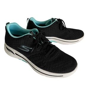SKECHERS Go Walk Air-Cooled Arch Fit Sneaker Black/Aqua Size 9